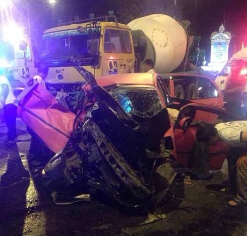 Cement truck juggernaut demolishes small car, driver safe [Video] | Thaiger