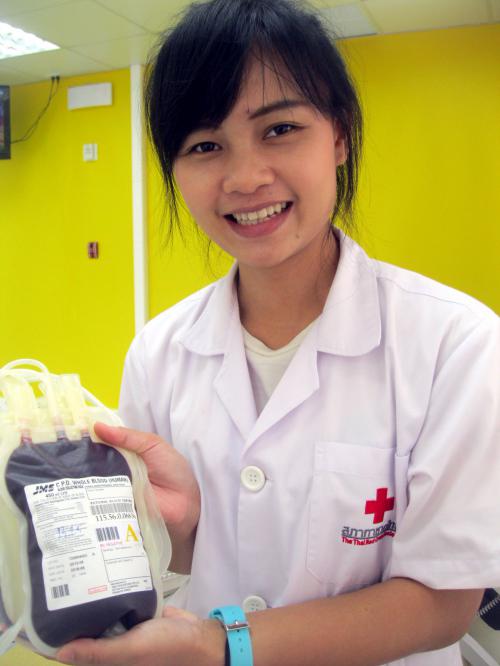 Phuket Blood Bank’s vaults low on Rh- blood ahead of New Year demand