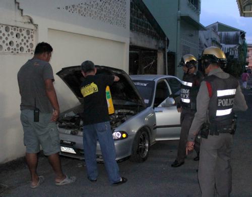 Phuket police chase ends in fiery crash, suspects flee without handgun