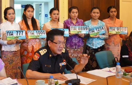 Phuket traffic chief sets sights on B30mn record licence plate auction