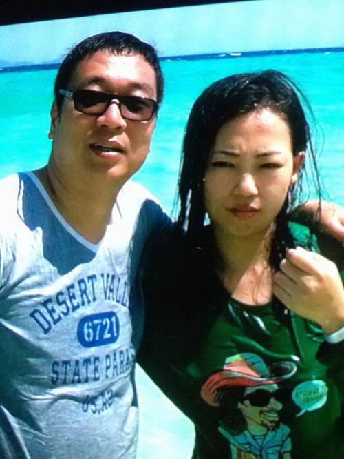 Missing Chinese couple found alive after kayak swamped by waves