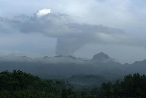 Volcanic ash forces Australia-Phuket flight cancellations