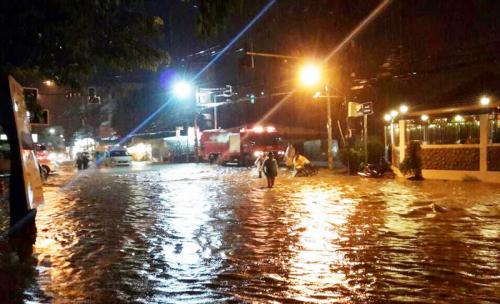 Weather warning for Phuket, Andaman as Patong’s streets flooded