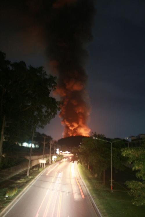 BREAKING NEWS: Main SuperCheap in Phuket Town demolished in blaze