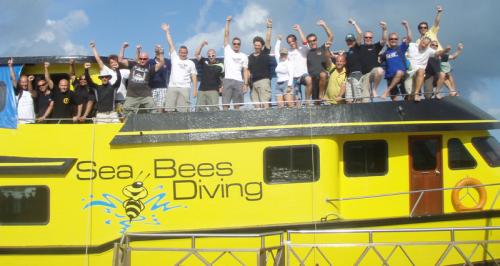 VIDEO REPORT: Go Eco Phuket scrambles to remove fishing net at top dive site