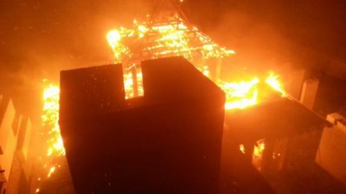 Blaze engulfs abandoned luxury hotel bordering Phuket National Park