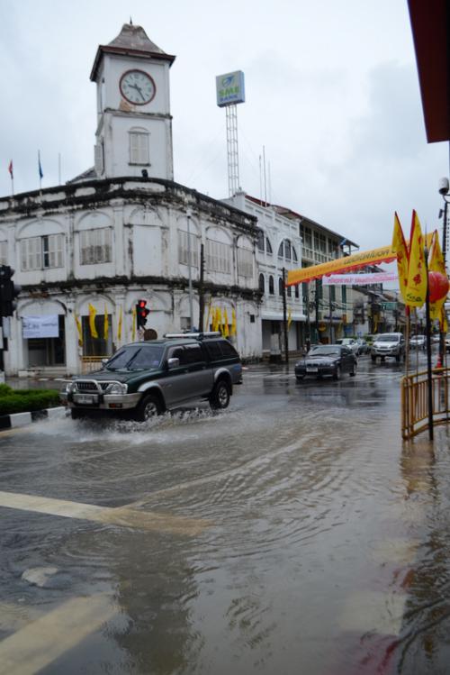 Storms and rain set to continue until Sunday