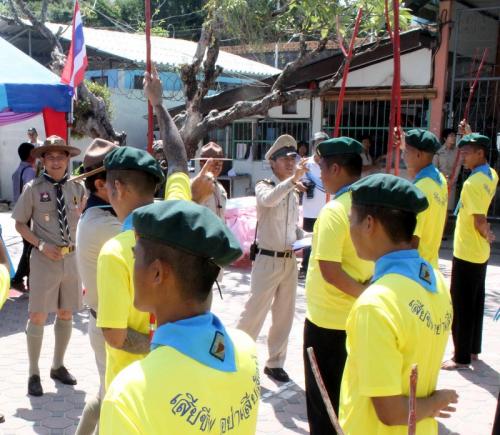 Phuket prisoners don berets for scout training