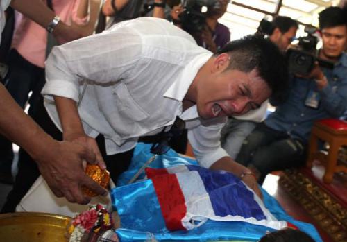 Phuket Gazette Thailand News: Violent deaths shake Bangkok to core