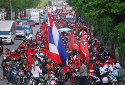 Phuket Gazette Thailand News: Red shirts call off protest, but the poor stay; Exam cheat teachers to be charged; Plan to close 14,000 schools