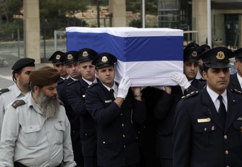 Phuket Gazette World News: Israelis pay last respects to warrior-statesman Sharon