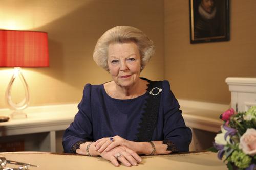 Phuket Gazette World News: Queen Beatrix to abdicate Dutch throne