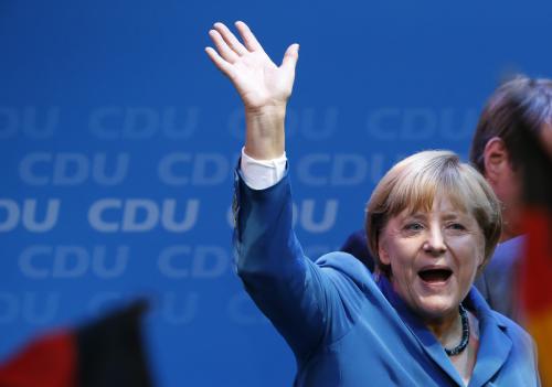 Phuket Gazette World News: Merkel wins German election; 1.3 tonnes of cocaine on Air France flight in Paris; Bo Xilai found guilty