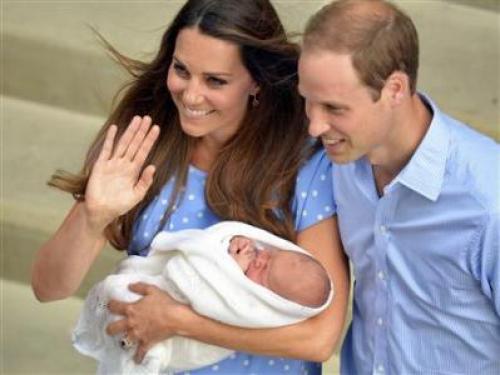 Phuket Gazette World News: Kate and Will show off new prince; Oz tells UK not to leave EU; China’s corrupt healthcare