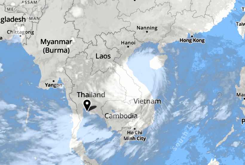 UPDATE – Typhoon ‘Doksuri’ about to hit Vietnam’s coast