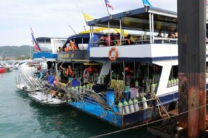 Koh Racha gets a clean-up, on the beaches and underwater | News by Thaiger
