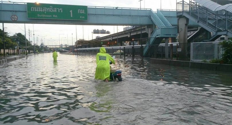 Flooding hits Bangkok and Central Thailand