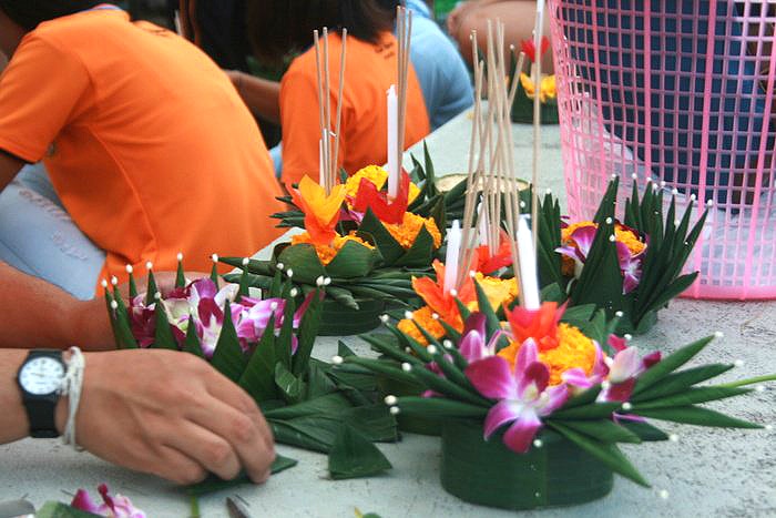 90 flights cancelled over Loy Krathong