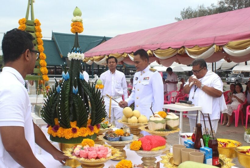 Ceremony to commence the removal of the Royal Crematorium replica in Saphan Hin