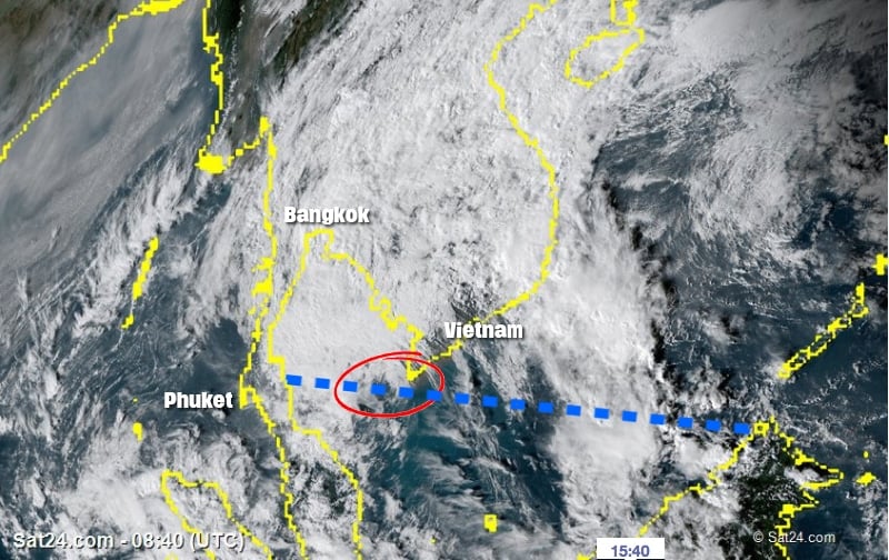 Tropical storm “Tembin” makes its way across the Gulf of Thailand