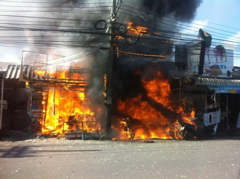 Fire destroys two motorbike shops near the Darasamuth intersection