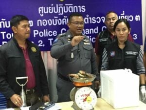 Patong Prawn Fraud. Price-gouging in Patong restaurant. | News by Thaiger