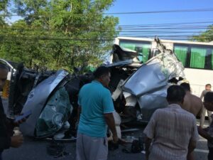 Chinese tour van crashed, kills two in Phang Nga | News by Thaiger