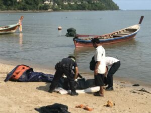 Boat sinks off Maithon Island. Burmese man drowns. | News by Thaiger