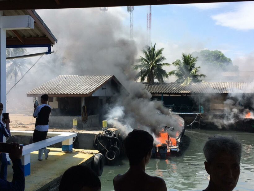 ระทึก…นาทีไฟไหม้เรือสปีทโบ๊ทนำเที่ยวหมู่เกาะสิมิลัน | The Thaiger