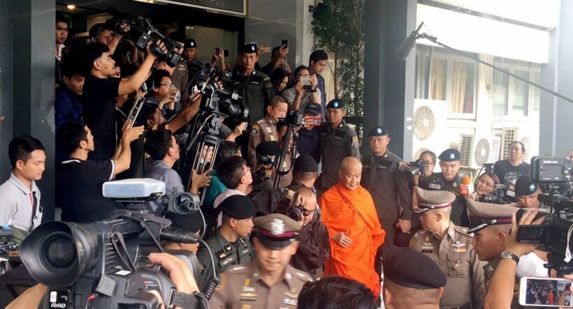 Phra Phromsitti surrenders over alleged embezzlement of temple funds