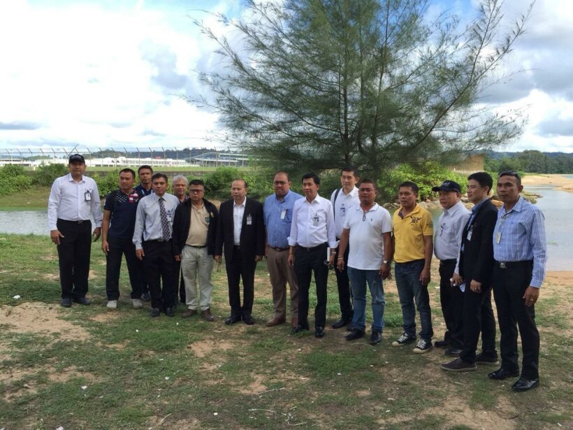 ท่าอากาศยานภูเก็ต วอนหยุดเข้าไปถ่ายภาพ หวั่นเกิดอันตราย | The Thaiger