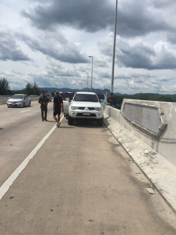 Man rescued after jumping off Thepkrasattri Bridge in Phuket