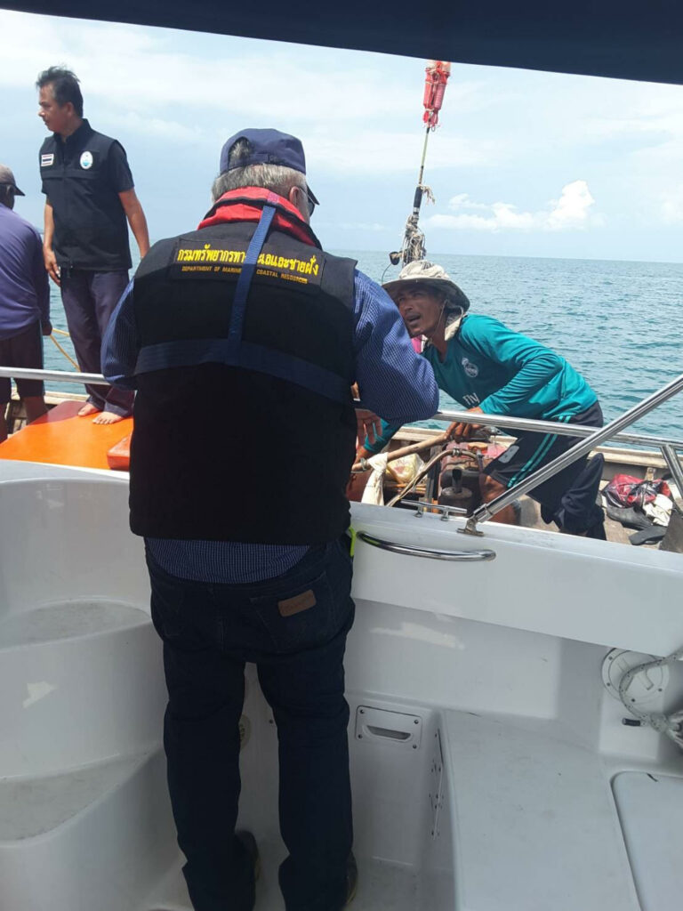 สบทช. 9 เดินหน้าพร้อมประสานเรือนำเที่ยว ชาวประมง แจ้งเบาะแสฉลามวาฬ | News by The Thaiger