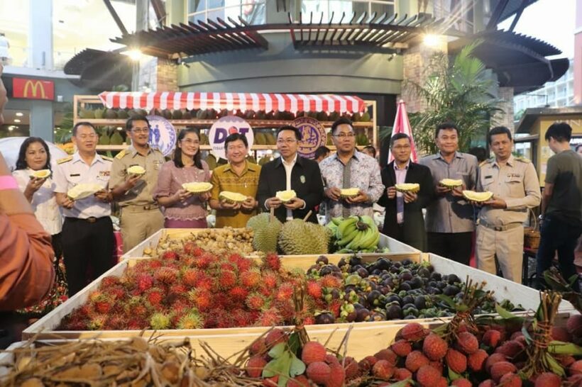 Phuket: Thailand Amazing Durian and Fruit Festival