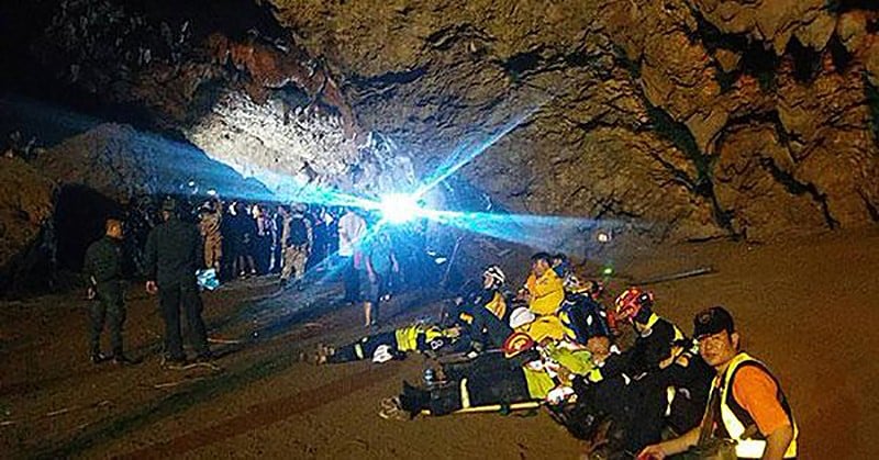 Chiang Rai: Search continues for missing teenagers in flooded cave