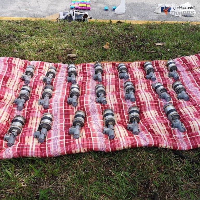 Narathiwat: 40 pipe bombs seized at a checkpoint on busy highway | News by Thaiger