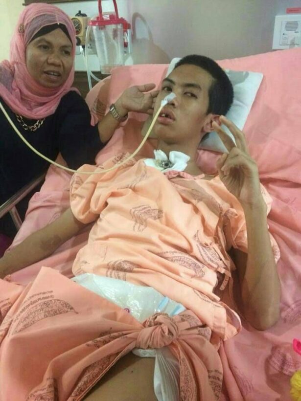 เพื่อนจัดแข่งฟุตซอลหาเงินช่วยค่าใช้จ่ายเหยื่อเครื่องบินเล็กตกที่ภูเก็ต | News by The Thaiger