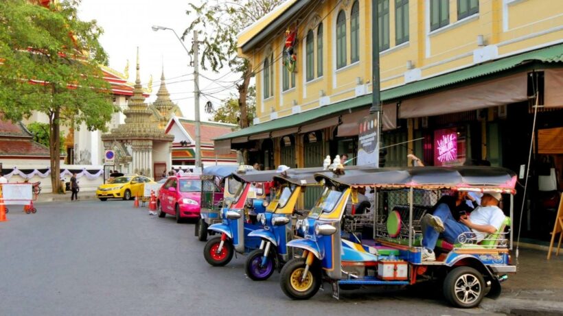 Bangkok: Crackdown on Grand Palace scammers