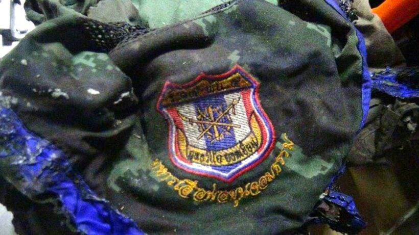 Mae Hong Son: Plane crash. Injured trooper rushed to hospital, bodies retrieved. | News by Thaiger