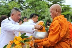 Phuket honours HM The King on his 66th birthday | News by Thaiger