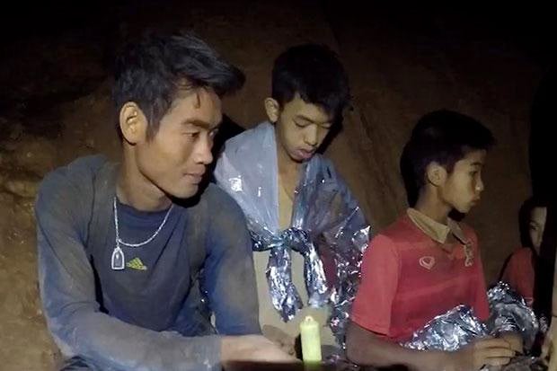 Four cavers are stateless – “won’t get any special treatment”