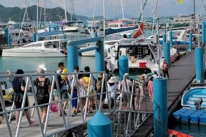 phuket tour boat