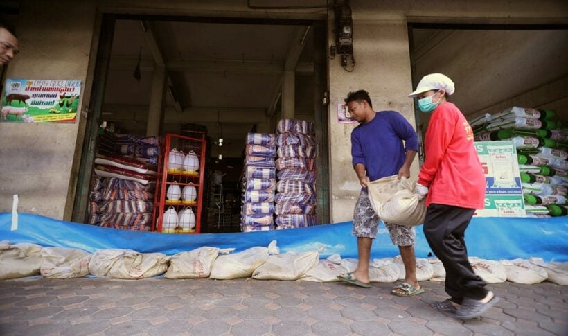 Update: Phetchaburi dam overflows reach town