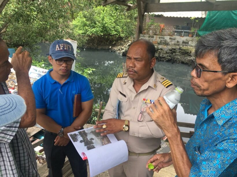 Waste water flowing in Mudong Canal