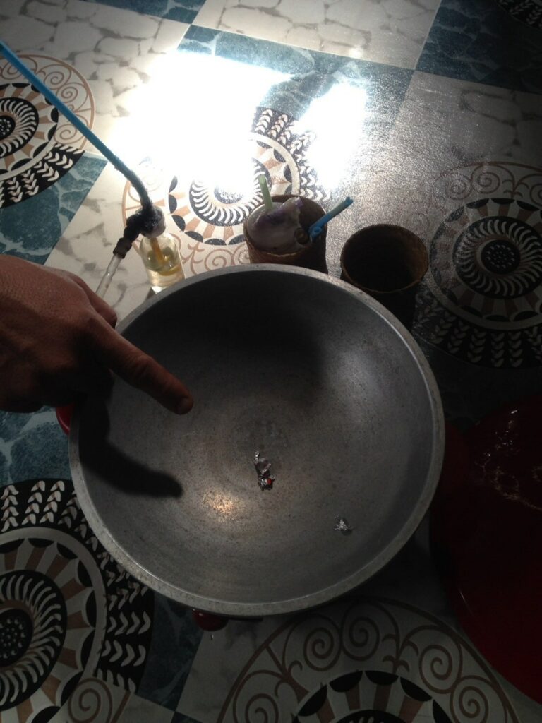 Five suspects arrested with illicit drugs | News by Thaiger