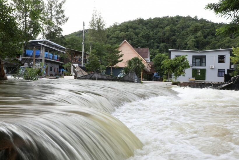 Resorts near Kaeng Krachan dam in Petchaburi temporarily closed