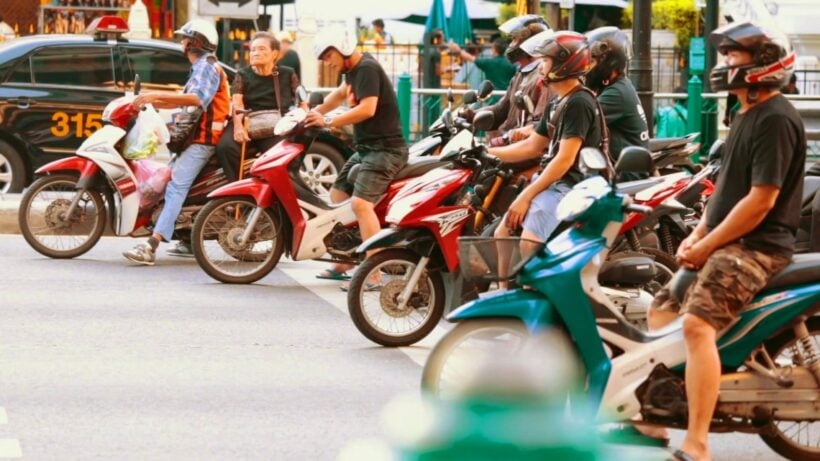 50,000 baht fine and 3 months jail for driving without a license – transport law upgrades