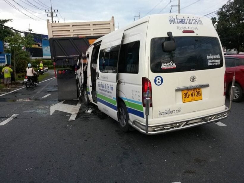 Chinese tourists injured in Phuket minivan accident | News by Thaiger