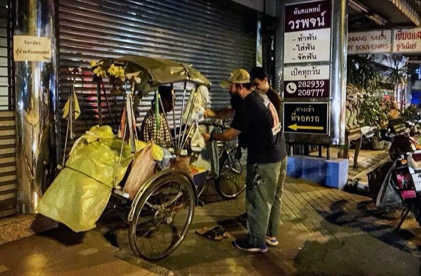 Chiang Mai biker feeding the homeless