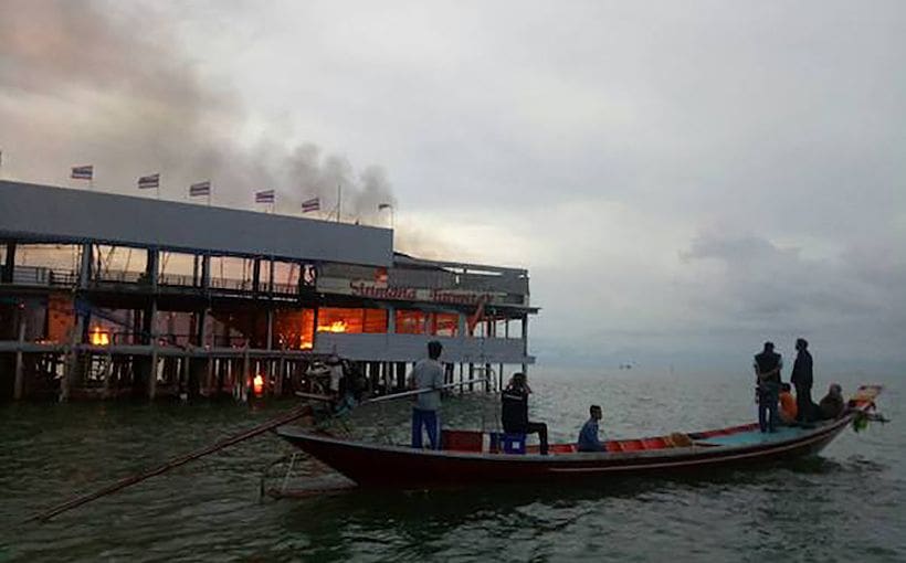 Surat Thani oyster farmstay burns down